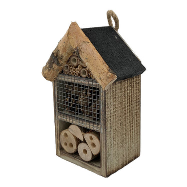 insectenhuis van gevlamd hout