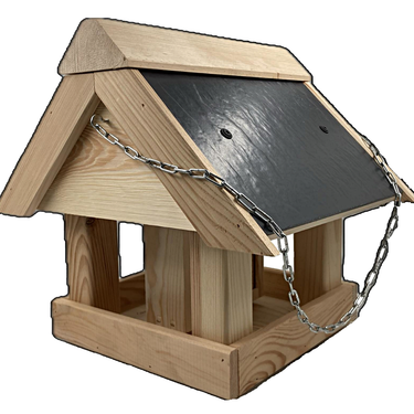 voederhuis met ketting en stenen dak