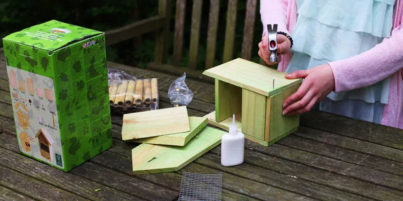 Kun je een insectenhotel schilderen?