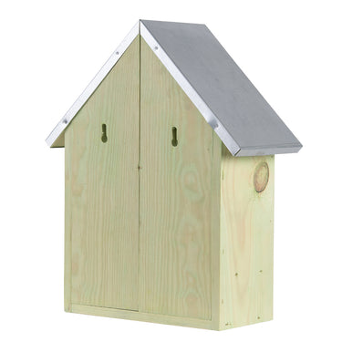 achterkant van een insectenhotel met zinken dak